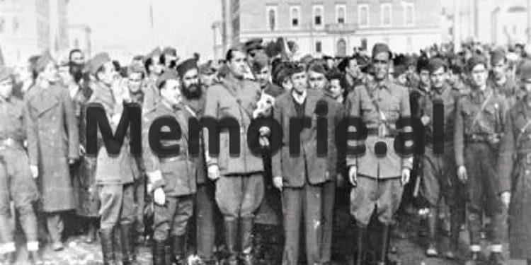 “Babanë e shpëtoi Myslym Peza se do e pushkatonin si vëllai i Qazim Mulletit, por në Spital i bënë…”/ Dëshmia e nipit të prefektit të Tiranës