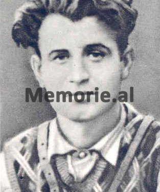 “Xhaja jonë, Mustafa Deliallisi, Rrethkomandant i Xhandarmërisë, s’lejoi dhunimin e kufomës së Kajo Karafilit, por atë gjë, komunistët i’a bënë atij, kur vrau veten në ‘48-ën…”/ Dëshmia e mbesës