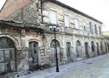 Historia tragjike e mjekut të njohur shkodran, i diplomuar në Paris / Komunistët i sekuestruan vilën e bërë nga Kol Idromeno, dhe i burgosën dy vëllezërit, që kishin studiuar në Insbruk…