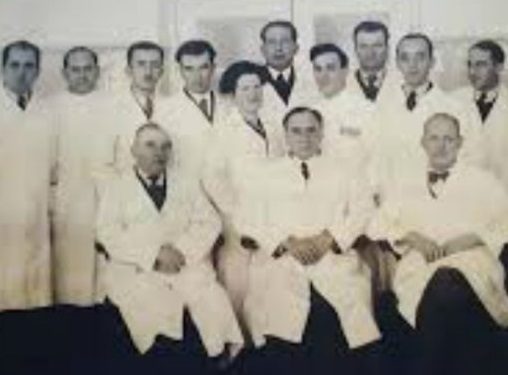 Fotot e panjohura / Godinat, klinikat dhe mjekët e spitaleve, nga Monarkia e Zogut, në Shqipërinë Socialiste: Tirana, Durrësi, Shkodra, Korça, Vlora, Elbasani, Gjirokastra, Berati, Peqini, Lezha…