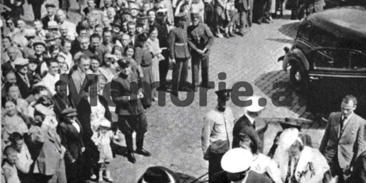 Fotot e panjohura/ Nga lindja e Princit Leka më 5 prill ‘39, ikja e Mbretit Zog nga Shqipëria dhe ndalesa në Follorinë, itinerari nëpër Europë dhe qëndrimi në Egjipt, e deri tek betimi i Lekës së Parë në ‘61-in