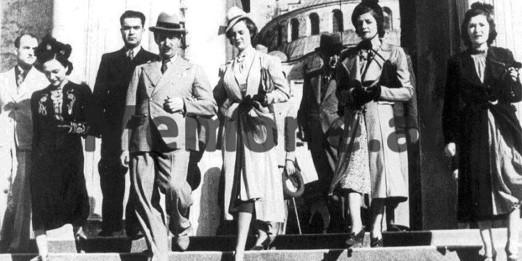 Fotot e panjohura/ Nga lindja e Princit Leka më 5 prill ‘39, ikja e Mbretit Zog nga Shqipëria dhe ndalesa në Follorinë, itinerari nëpër Europë dhe qëndrimi në Egjipt, e deri tek betimi i Lekës së Parë në ‘61-in