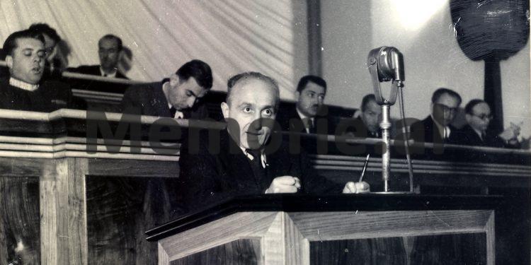 21 prill 1921, kur hapej Parlamentit i parë / Historia e panjohur e zgjedhjeve dhe votimeve në Shqipëri: nga dy parti në 1921-’24-ën, te Zogu dhe ato me gogla e një kandidat të Enverit