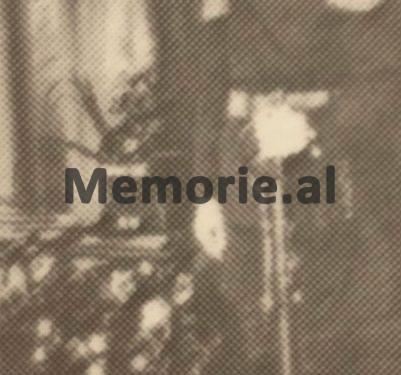 “Mjekoi ushtarët në epideminë e 1929-ës, hapi maternitetin e parë, e vetmja vajzë që luftoi në 7 prill, por u la pa punë dhe…”?/ Dëshmia e motrës