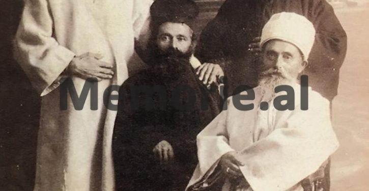 “Kryepeshkopi i gjithë Shqipërisë, Hirësia e tij Paisi Vodica, pasi falënderoi qeverinë dhe gjeneral-kolonel Enver Hoxhën, ia dha fjalën Adil Çarçanit…”/ Kur Kongresi i Kishës Ortodokse, brohoriste për Stalinin