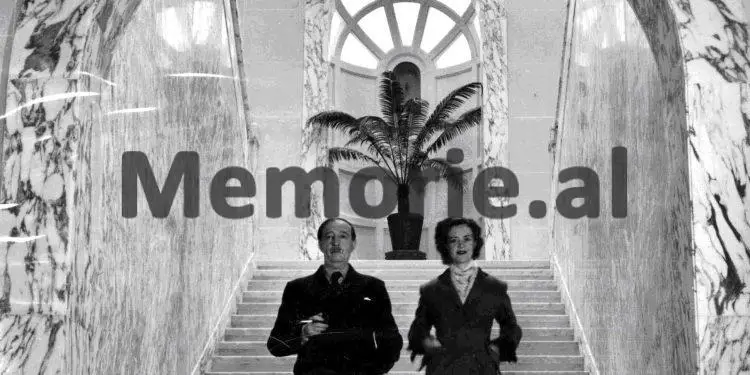 Fotot e panjohura/ Nga lindja e Princit Leka më 5 prill ‘39, ikja e Mbretit Zog nga Shqipëria dhe ndalesa në Follorinë, itinerari nëpër Europë dhe qëndrimi në Egjipt, e deri tek betimi i Lekës së Parë në ‘61-in