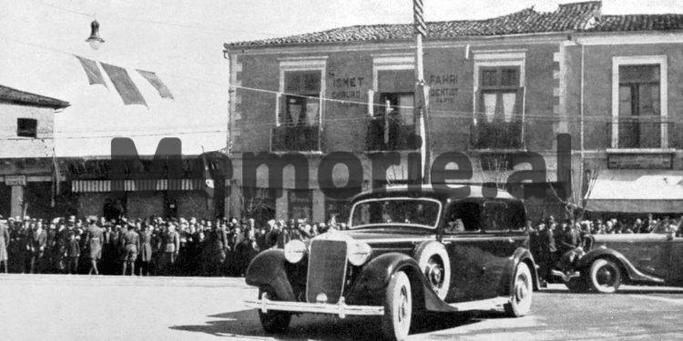 Fotot e panjohura/ Nga lindja e Princit Leka më 5 prill ‘39, ikja e Mbretit Zog nga Shqipëria dhe ndalesa në Follorinë, itinerari nëpër Europë dhe qëndrimi në Egjipt, e deri tek betimi i Lekës së Parë në ‘61-in