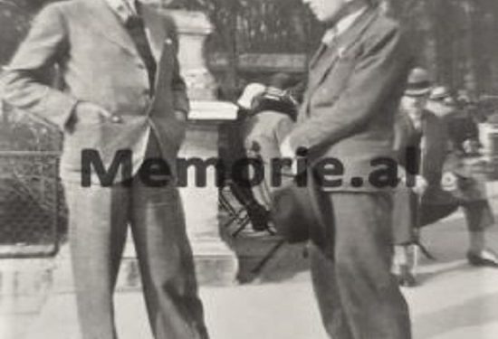 “Nëna ime e kishte djalë xhaxhai Enverin, por ai na pushkatoi vëllanë, që i prenë dhe kokën…”/ Ngjarja makabre e kushëririt që mbajti Enverin në Paris