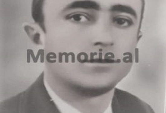 “Nëna ime e kishte djalë xhaxhai Enverin, por ai na pushkatoi vëllanë, që i prenë dhe kokën…”/ Ngjarja makabre e kushëririt që mbajti Enverin në Paris