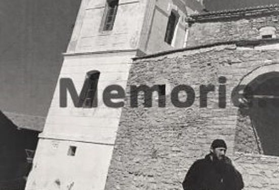 “Kur nxënësit me kazma filluan shkatërrimin e Manastirit të Ardenicës, Irene Banushi iu doli para e i’u tha…”/ Dëshmia e mikut të Episkopit