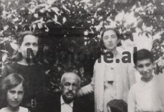 “Nëna ime e kishte djalë xhaxhai Enverin, por ai na pushkatoi vëllanë, që i prenë dhe kokën…”/ Ngjarja makabre e kushëririt që mbajti Enverin në Paris