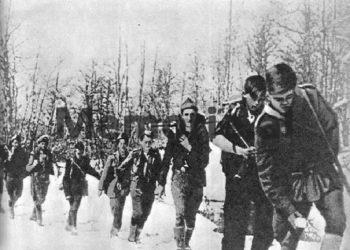 Dëshmia e truprojës: “Enveri në ‘61-in u bë si i çmendur për Pashalimanin, duke thyer xhamat me grushte, kurse në ’74-ën, Ramizi i ra në gjunjë Nexhmijes, duke qarë…”