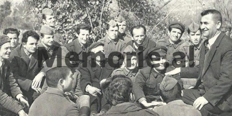 Dëshmia e ish-komandanti të kufirit: “Përse s’e kapnim dot ‘Qazim Belulin’, personazhin e filmit shqiptar, ‘I treti’, që disa vjet na solli vërdallë dhe…”?!