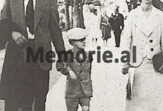 “Nëna ime e kishte djalë xhaxhai Enverin, por ai na pushkatoi vëllanë, që i prenë dhe kokën…”/ Ngjarja makabre e kushëririt që mbajti Enverin në Paris