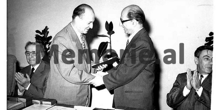 “Shoku Mehmet, unë mund të gaboj se s’i njoh problemet e Ushtrisë, por ja se ç’po bëhet te Instituti…”Letra e Ramiz Alisë në ’72-in