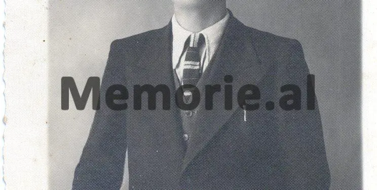 “Babai hapi librarinë e parë në 1914-ën, shkolloi katër djemtë në Europë dhe s’u bë komunist, pasi…”/ Dëshmia e Godivës, e njohur si vajza më e emancipuar e Vlorës