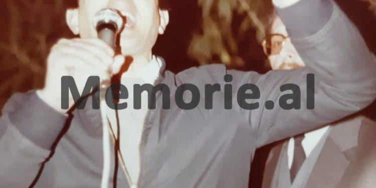 Telegramet sekrete për Enverin: “Shtypi grek pasqyron grevën e Ilia Lekës para ambasadës, janë solidarizuar partitë politike, parlamenti e Mitropoliti Sevastianos që….”