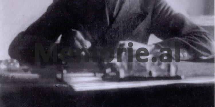 “Kapiten Jegeni na organizoi më 7 prill ‘39, ku me nëntoger Mark Doçin, i pritëm italianët në Bestrovë …”/ Dëshmia e veteranit nga Vlora