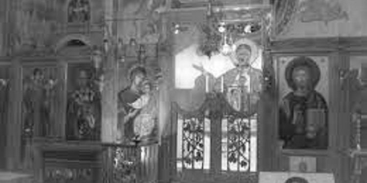 “Kur nxënësit me kazma filluan shkatërrimin e Manastirit të Ardenicës, Irene Banushi iu doli para e i’u tha…”/ Dëshmia e mikut të Episkopit