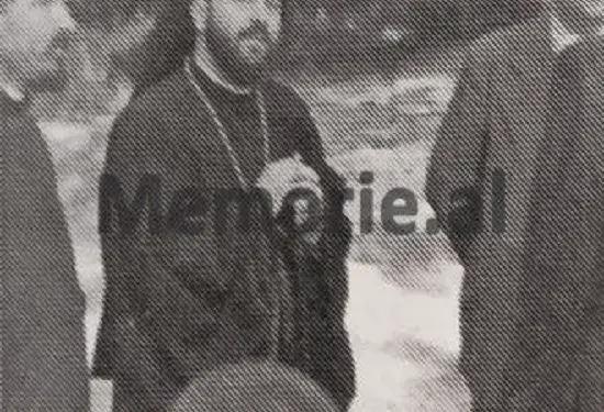 “Kur nxënësit me kazma filluan shkatërrimin e Manastirit të Ardenicës, Irene Banushi iu doli para e i’u tha…”/ Dëshmia e mikut të Episkopit