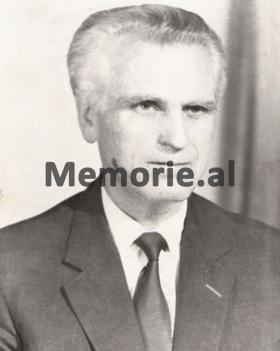 “Babai hapi librarinë e parë në 1914-ën, shkolloi katër djemtë në Europë dhe s’u bë komunist, pasi…”/ Dëshmia e Godivës, e njohur si vajza më e emancipuar e Vlorës