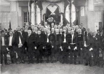 “Mbajti me bukë Enverin në Paris, por ai e shpërbleu me 10 vite burg në Burrel dhe roje te derrat në Gosë …”/ Dëshmia e nipit, për senatorin e deputetin