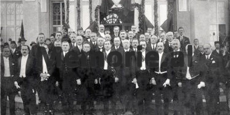 “Mbajti me bukë Enverin në Paris, por ai e shpërbleu me 10 vite burg në Burrel dhe roje te derrat në Gosë …”/ Dëshmia e nipit, për senatorin e deputetin