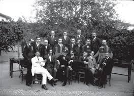 “Mbajti me bukë Enverin në Paris, por ai e shpërbleu me 10 vite burg në Burrel dhe roje te derrat në Gosë …”/ Dëshmia e nipit, për senatorin e deputetin