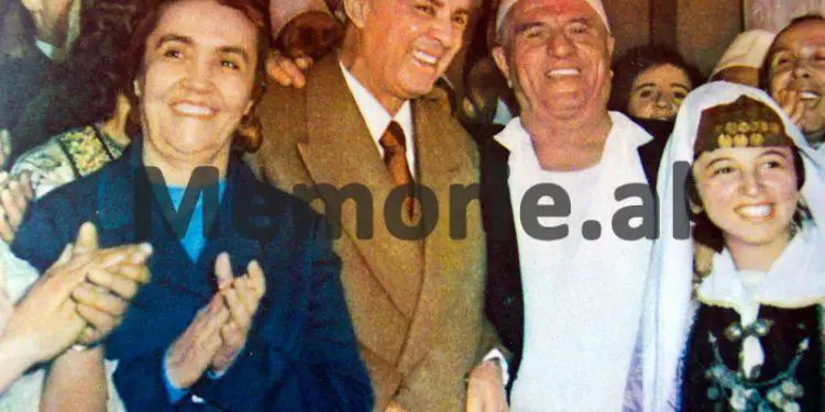 “Pashkët s’u festuan, u arrit një sukses, por grekët na provokuan me 20 vajza të degjeneruara, që kërcyen dancin dhe…” Letra sekrete për Ramizin