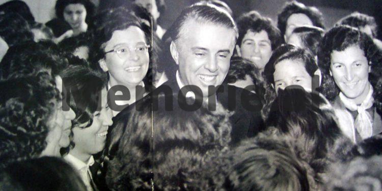 “Në Finiq, sekretari partisë dhe kryetari kooperativës, vanë të hiqnin ikonat e kishës, por u mblodhën 40 gra dhe i rrahën e i…”/ Fjala e Enverit në Byro