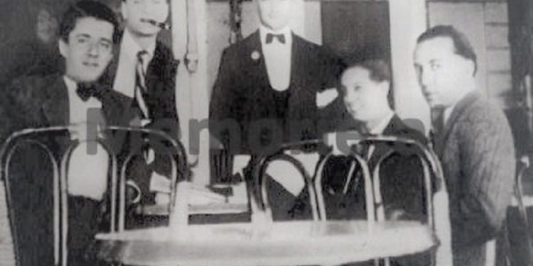 “Nëna ime e kishte djalë xhaxhai Enverin, por ai na pushkatoi vëllanë, që i prenë dhe kokën…”/ Ngjarja makabre e kushëririt që mbajti Enverin në Paris