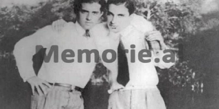 “Nëna ime e kishte djalë xhaxhai Enverin, por ai na pushkatoi vëllanë, që i prenë dhe kokën…”/ Ngjarja makabre e kushëririt që mbajti Enverin në Paris