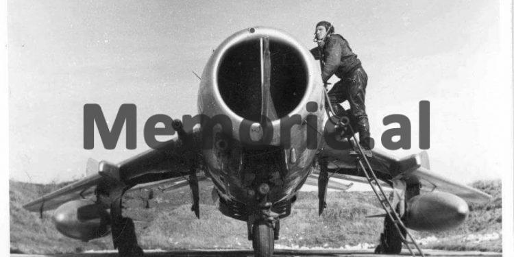 “Vëllai im, ish-pilot i klasit të parë i diplomuar në Rusi, i’u dogj avioni në ajër në stërvitjen “Peza-72” dhe….”/ Ngjarja tragjike në ‘72-in, në prezencë të udhëheqjes