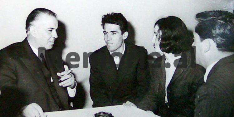 Letra sekrete e Enverit: Klerikët, me përjashtim të katolikëve, janë injorantë, dinë lutje përmendësh si hoxhallarët, por do i rrafshojmë nga faqja e dheut…”