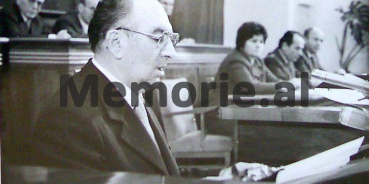 21 prill 1921, kur hapej Parlamentit i parë / Historia e panjohur e zgjedhjeve dhe votimeve në Shqipëri: nga dy parti në 1921-’24-ën, te Zogu dhe ato me gogla e një kandidat të Enverit