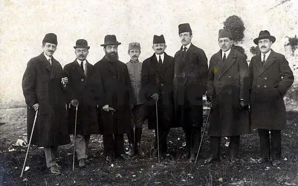 zogu e noli bashke