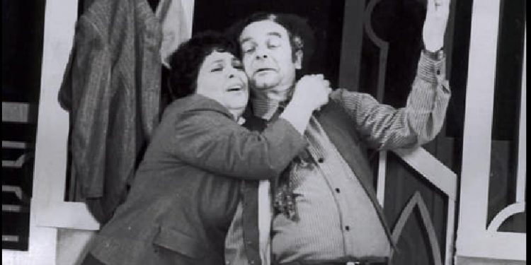 Kur Byroja Politike alarmohej për Teatrin/ Raporti: “Ja çfarë ndodh me regjizorët e aktorët si, Mani, Frashëri, Luca, Mima, Pitarka, Kristofori, Trebicka, etj.”