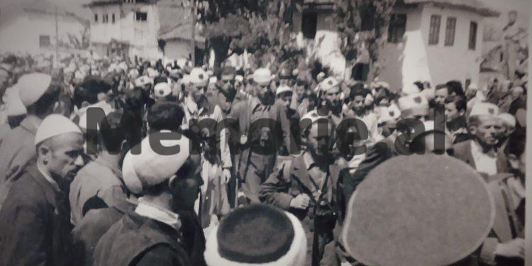 “Në qelitë e burgut në Shkodër pasi më lidhën këmbë e duar me tela, më torturuan barbarisht dhe…”/ Historia e panjohur e shkodranit që ruajti maskën e Fishtës