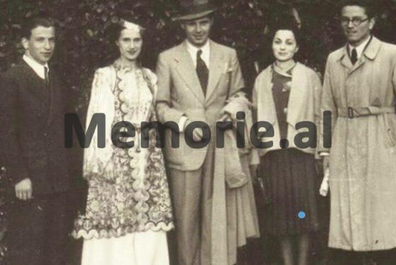 “Na shqiptarët do ta rrënojmë të vjetrën dhe mbi të do ngrefim flamurin e kuq të vllaznimit, të kulturës e të pasunis”/ Zbulohet hartimi i Qemal Stafës që u fallsifikua nga…