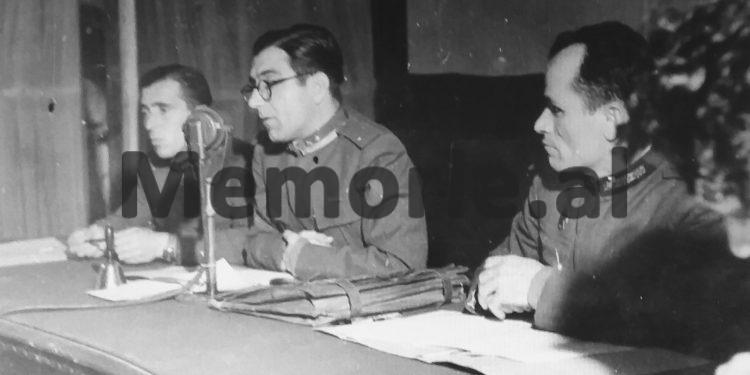 “Enveri ndiqte gjyqin nga zyra e tij dhe na tha: dënoheni ju gjeneral Dali Ndreun e Lirinë, se do i fali Partia’, por…”/ Dëshmia e rrallë e ish-nënkryetarit të Gjykatës së Lartë