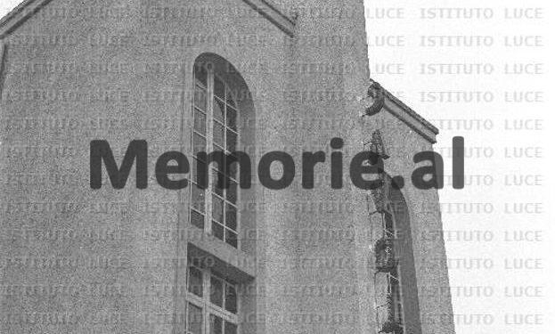 10 foto të panjohura të Teatrit Kombëtar në vitin 1939 kur sapo ishte pagëzuar Teatri “Savoja”/ Nga pamja ballore e godinës, te salla dhe ambientet e brendëshme