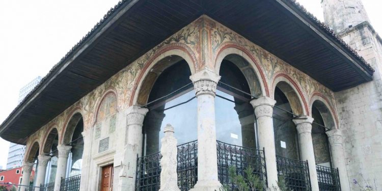 “Nga 1536 objekte kulti funksionale, 294 janë monumente kulture, por këto janë shumë dhe…”/ Relacioni i ministrit Deljana në ’67-ën