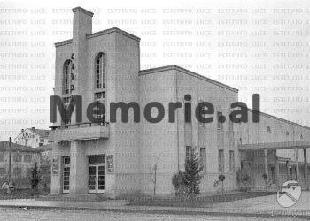 10 foto të panjohura të Teatrit Kombëtar në vitin 1939 kur sapo ishte pagëzuar Teatri “Savoja”/ Nga pamja ballore e godinës, te salla dhe ambientet e brendëshme