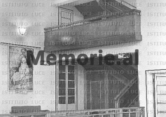 10 foto të panjohura të Teatrit Kombëtar në vitin 1939 kur sapo ishte pagëzuar Teatri “Savoja”/ Nga pamja ballore e godinës, te salla dhe ambientet e brendëshme