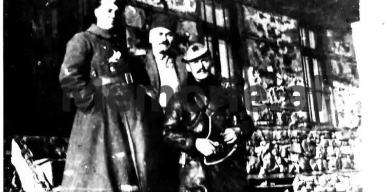 “Në Plenumin e Beratit Enveri u përjashtua nga funksionet drejtuese në Parti, por ai gati i përlotur, u lut që ….”/ Dëshmia e rrallë e ish-zv/ministrit të Brendshëm, miku i ngushtë i Malëshovës