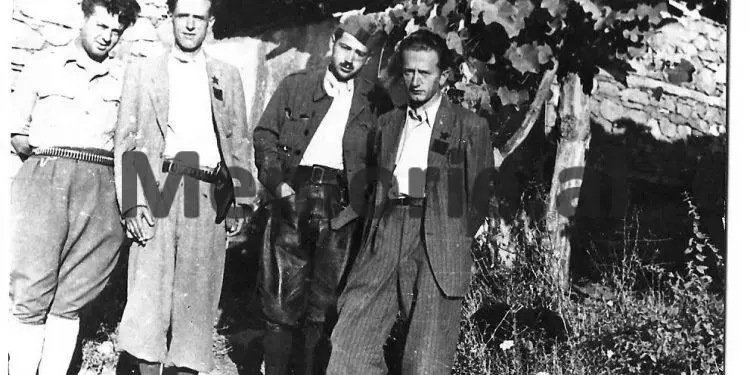 Rrëfimi i korrierit: “Babai im dyshonte te Enveri, por Qazim Mulleti i tha: Xan, ky është i yni…’, kurse më 4 maj ’42, shoqëruesin e Qemal Stafës, “Hekurin” e nisën në….”