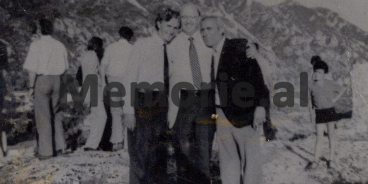 “Komunistët na masakruan, sepse kur i pari i fisit tonë e pyeti Fadil Hoxhën: ‘Me kë do mbesë Kosova pas Luftës’, ai i tha…”/ Historia tragjike e familjes së madhe tropojane