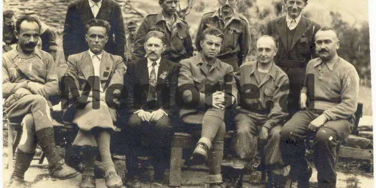 “Me urdhër të Enverit, u vra vëllai im, komandant i ‘Çetës Plakë” të Vlorës, kur rrethuan fshatin, partizanët këndonin; ‘Djemtë e Gjormit ku vane…” / Dëshmia e rrallë