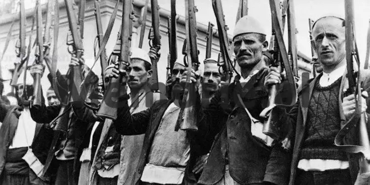 “Në kampin nazist të Zemunit ishim 517 shqiptarë, ku një pjesë vdiqën nga epidemitë, disa bashkëpunonin me gjermanët, si …”/ Rrëfimi i rrallë i ish-të burgosurit