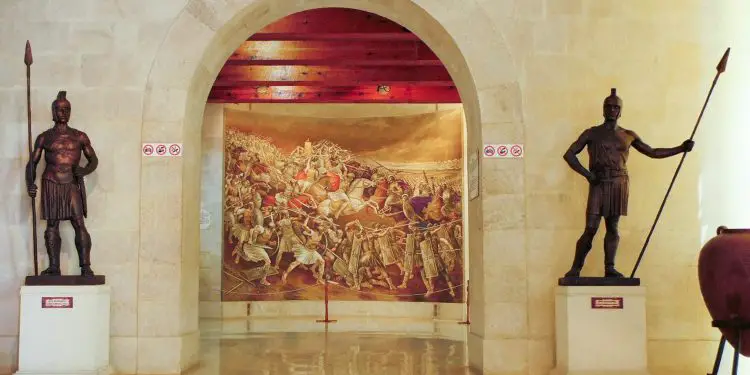 “Muzeu i Skënderbeut mos të jetë aty si çiban, as si kullë, ç’mund të marrim nga kullat, por të bëhet si shtëpia e Zekatëve, pasi…”/ Fjala e Enverit në Byro